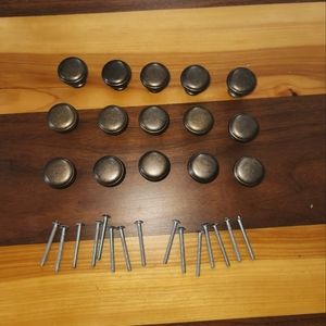 Cabinetry knobs